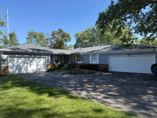 842844 Linworth Road, Columbus, OH 43235