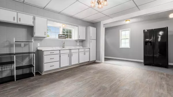 Newark, OH 43055,76 Oakwood Avenue