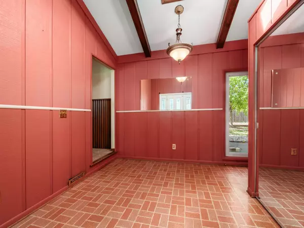 Columbus, OH 43220,4793 Teter Court