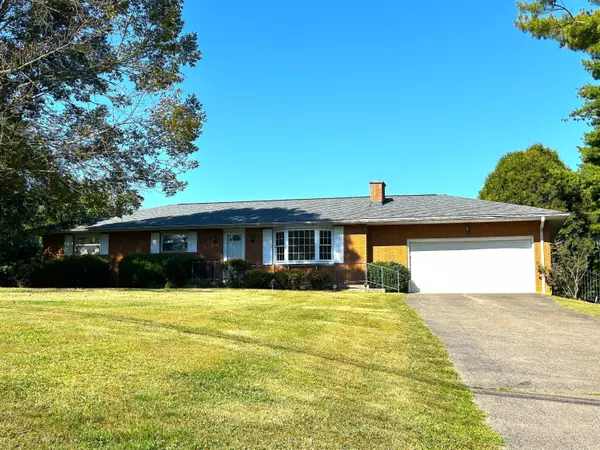 1605 Jackson Road, Zanesville, OH 43701