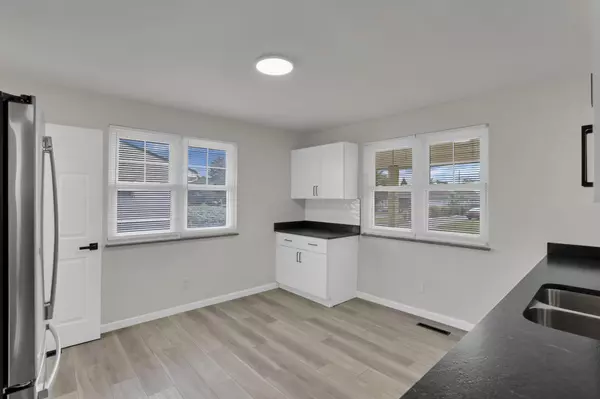 Columbus, OH 43228,4202 Atlanta Drive