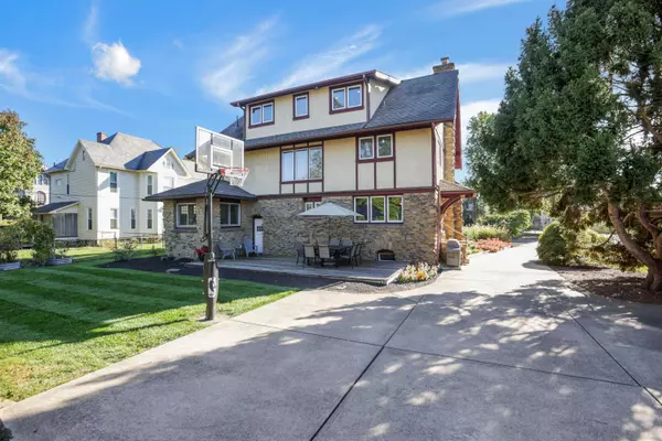 Newark, OH 43055,9 Linden Avenue