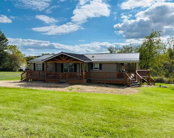 5832 Linnville Road, Heath, OH 43056