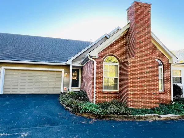 863 Shelbourne Place, Newark, OH 43055