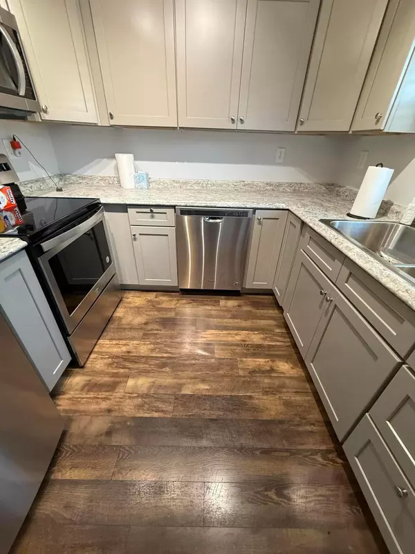 Columbus, OH 43228,542 Clairbrook Avenue #JD11