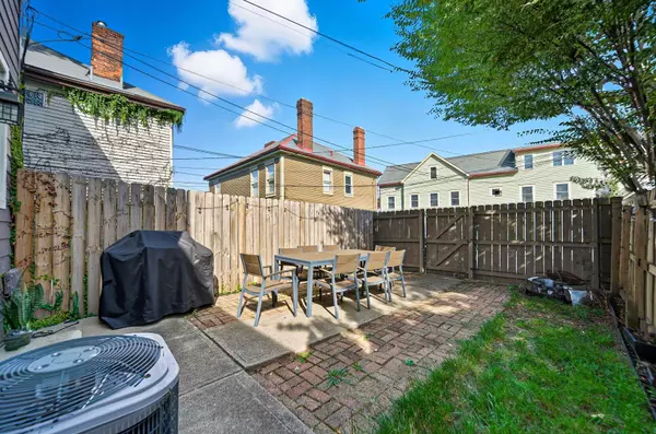 Columbus, OH 43201,1114 Summit Street