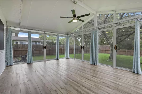 Canal Winchester, OH 43110,295 Old Coach Place