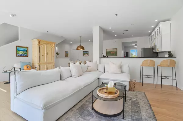 Columbus, OH 43221,1764 Ridgecliff Road