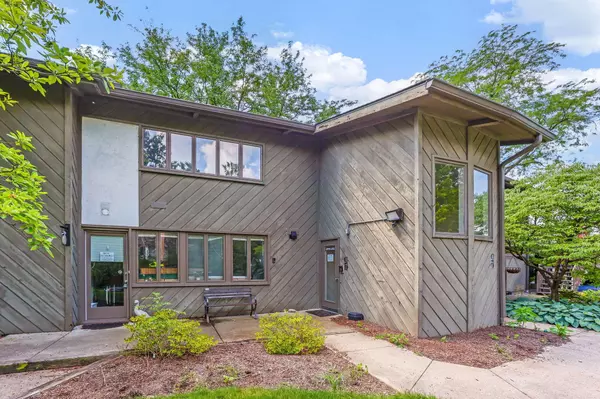 2109 W 5th Avenue #C, Grandview, OH 43212