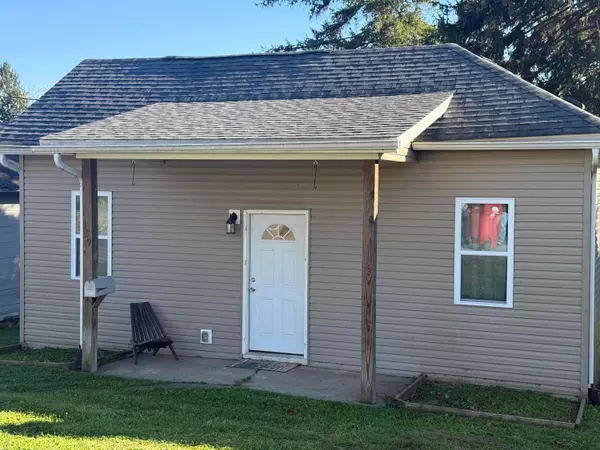 169 Terrace Ave, Roseville, OH 43777