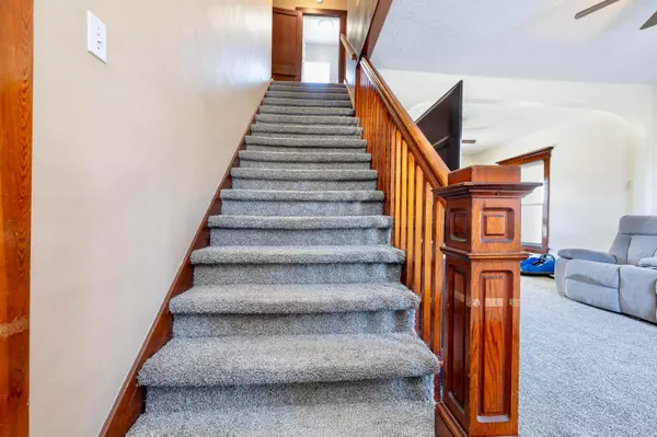 Belle Center, OH 43310,301 S State Street