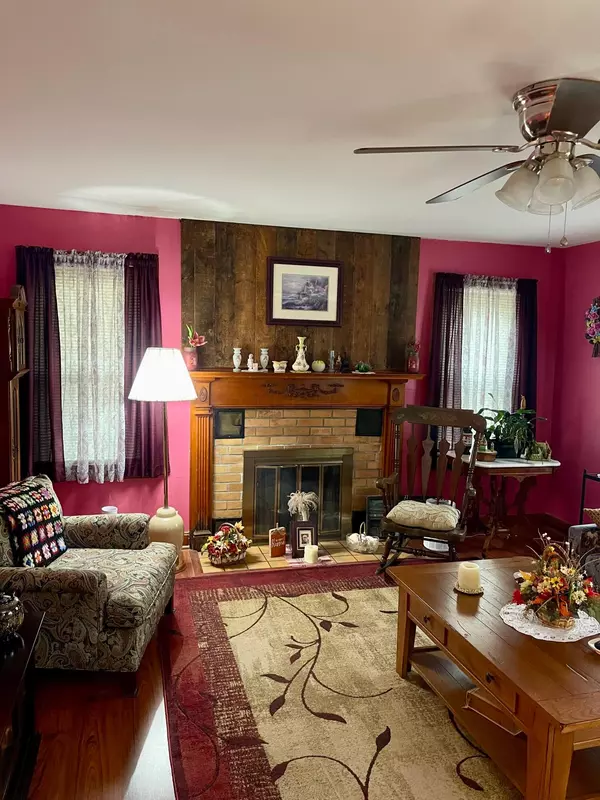 Circleville, OH 43113,124 Hayward Avenue