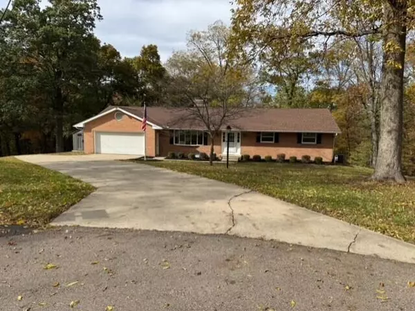 1704 Naughtingham Road, Newark, OH 43055