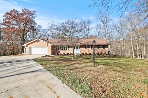 1704 Naughtingham Road, Newark, OH 43055