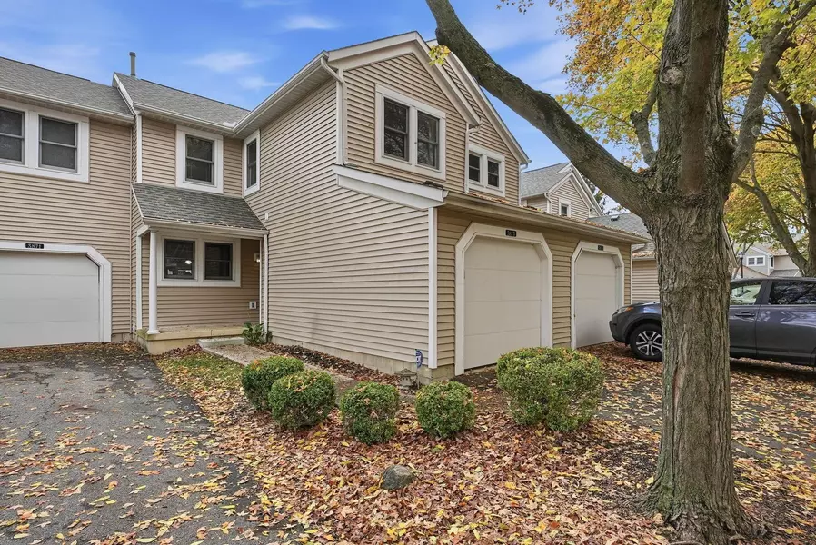 3873 Oakbridge Lane, Dublin, OH 43016