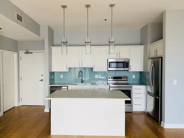 825 N 4th Street #402, Columbus, OH 43215