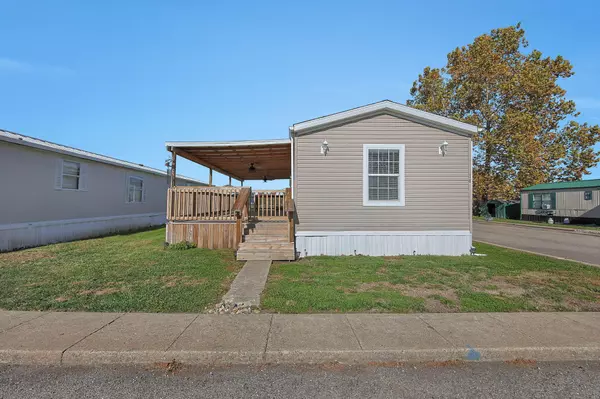 8140 Elm Street ##18, Thurston, OH 43157