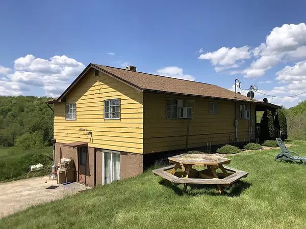 23221 Township Road 409, Warsaw, OH 43844