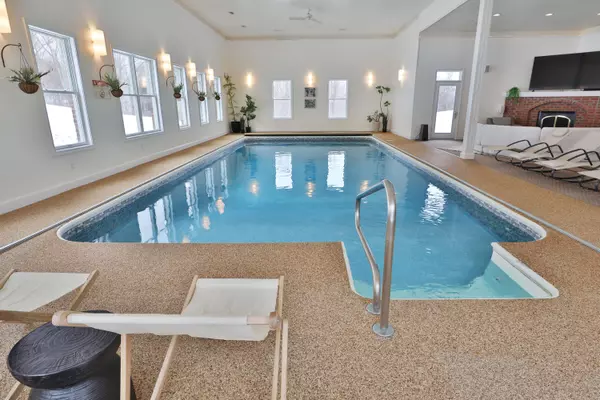 2300 Stonewall Cemetery Road, Lancaster, OH 43130