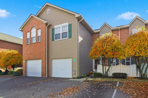 810 Mystic Pointe Drive, Lewis Center, OH 43035