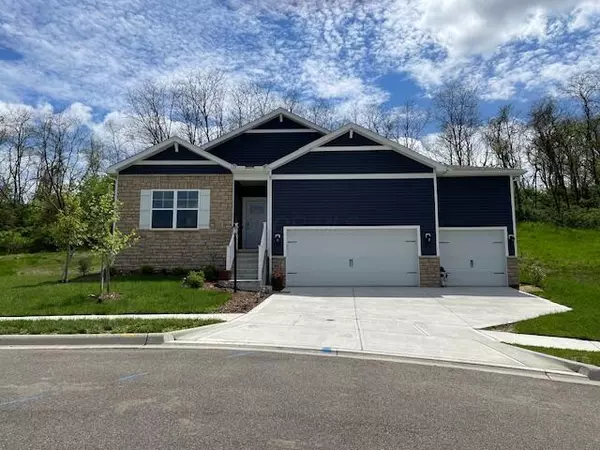 140 Oak Valley Court, Newark, OH 43055