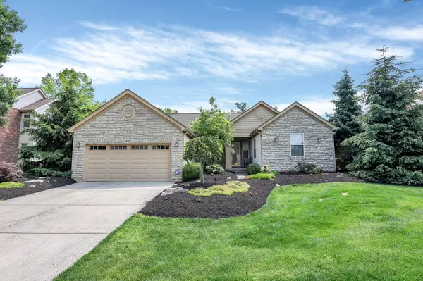 812 Claytonbend Drive, Galloway, OH 43119