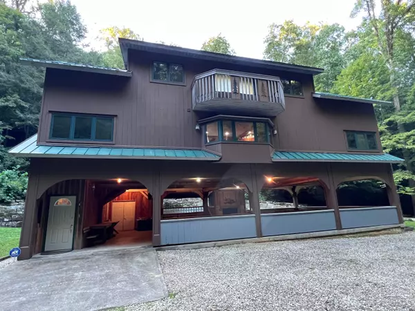 25779 Bailey Road, Rockbridge, OH 43149