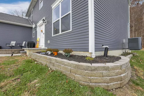 Bremen, OH 43107,736 Sleigh Hill Court