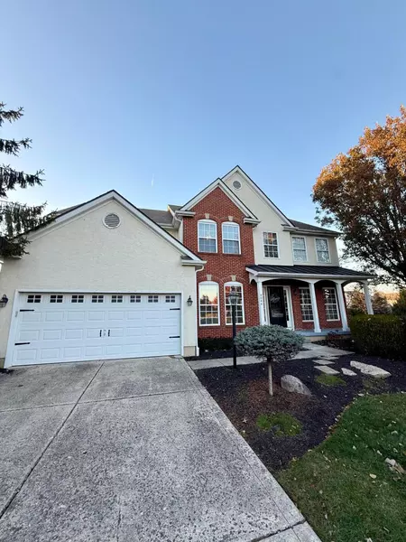 4044 Robin Hill Court, Powell, OH 43065