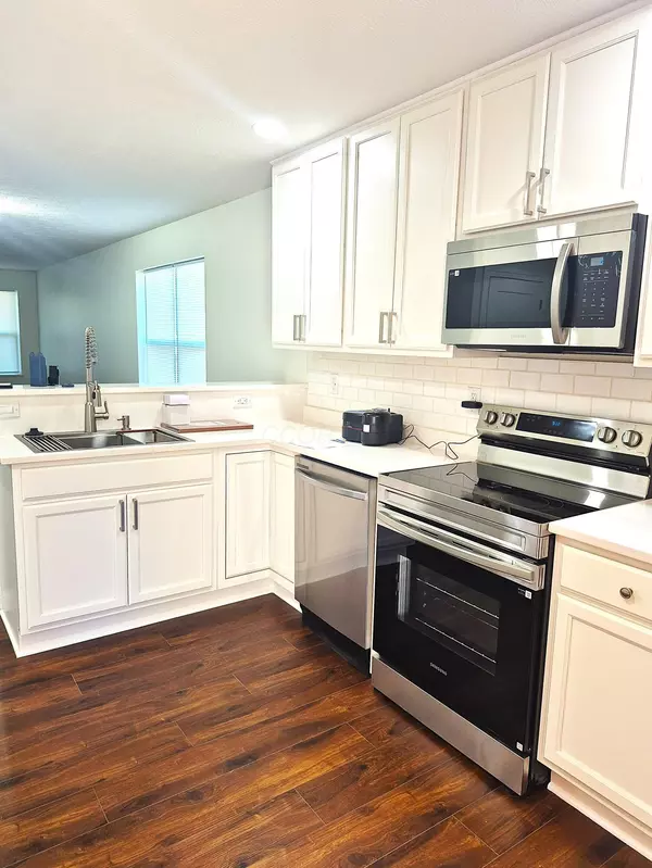 Columbus, OH 43211,2584 Howey Road