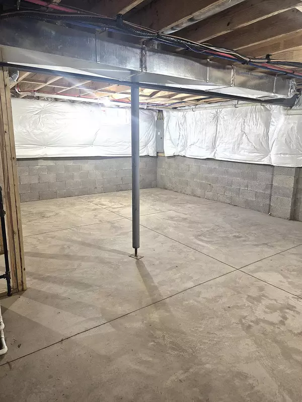 Columbus, OH 43211,2584 Howey Road