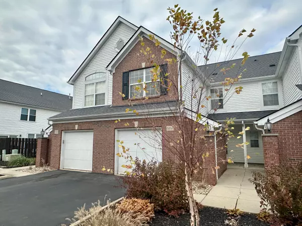 5832 Albany Grove, Westerville, OH 43081