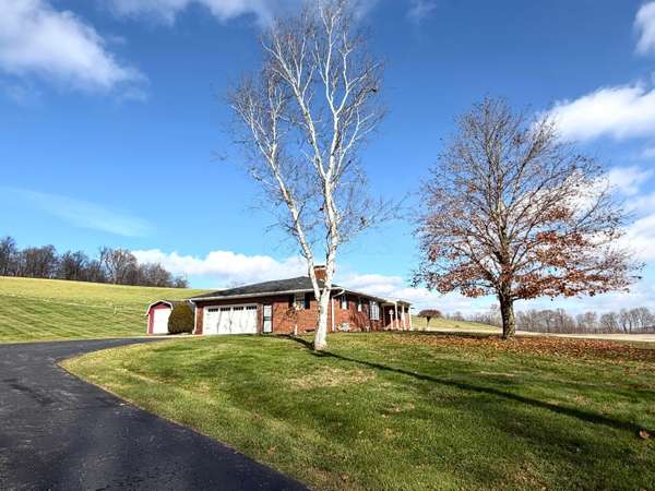 22331 Schenck Creek Road, Howard, OH 43028
