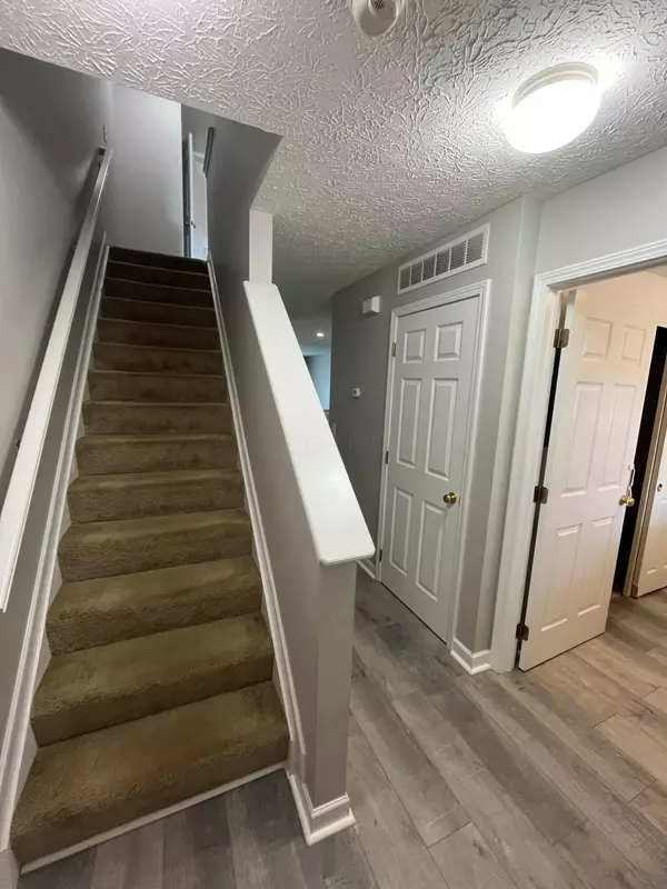 Canal Winchester, OH 43110,5171 Mantua Drive #64C