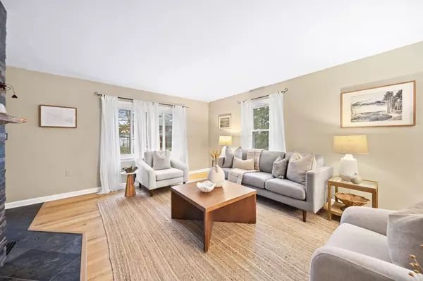 98 Blenheim Road, Columbus, OH 43214