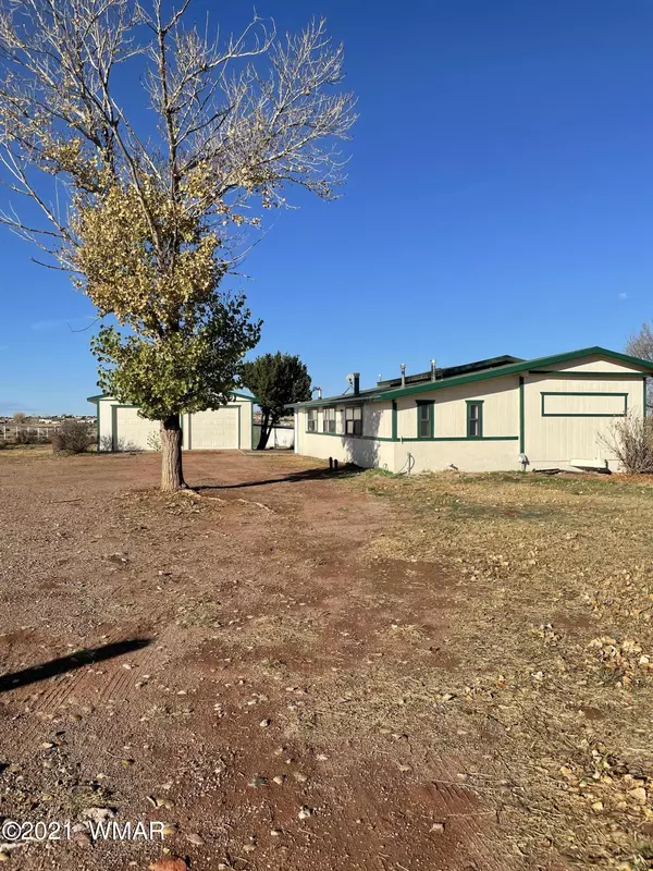 3040 S 8th Place West, St. Johns, AZ 85936