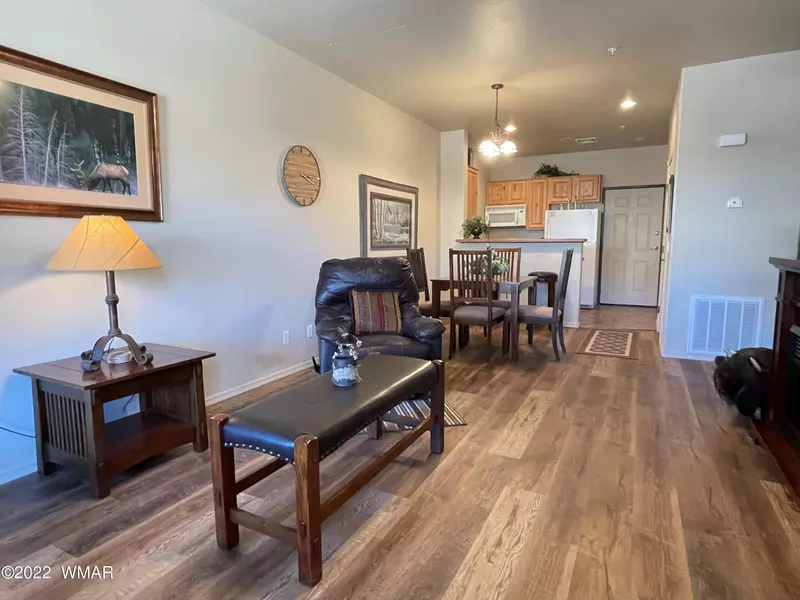 2359 Quarter Horse Trail ##236, Overgaard, AZ 85933