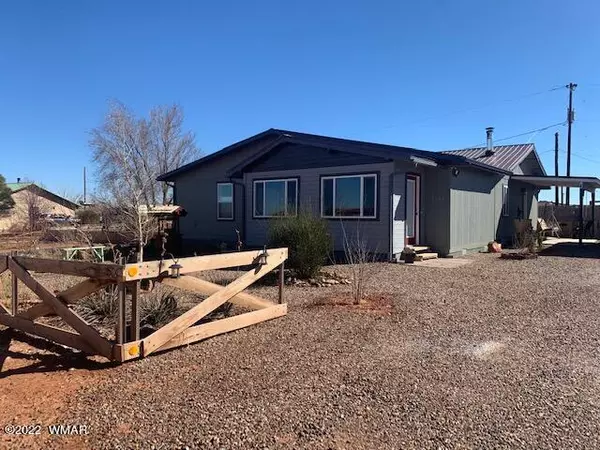 1561 Hunsaker Road, Holbrook, AZ 86025