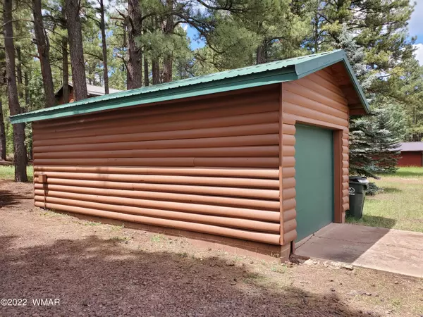 Pinetop, AZ 85935,123 E Sky Hi Drive