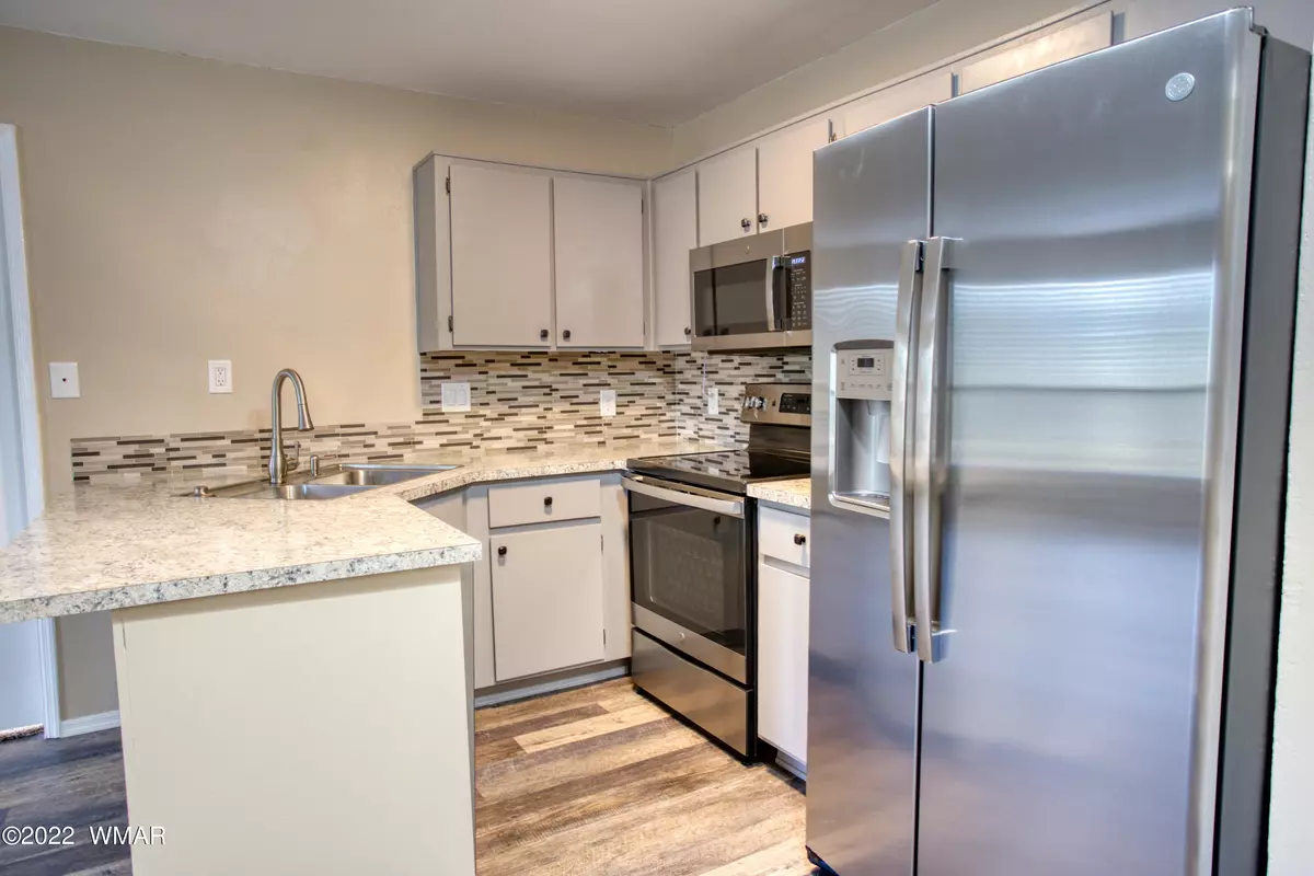 Show Low, AZ 85901,2700 S White Mountain Road ##701