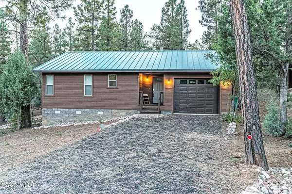 921 Lauren Court, Show Low, AZ 85901