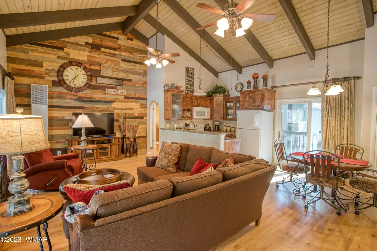 Pinetop, AZ 85935,4512 Resort Loop