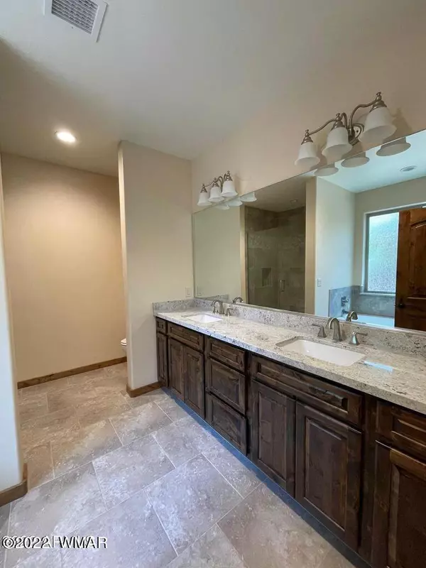 Pinetop, AZ 85935,5226 Branding Iron Loop