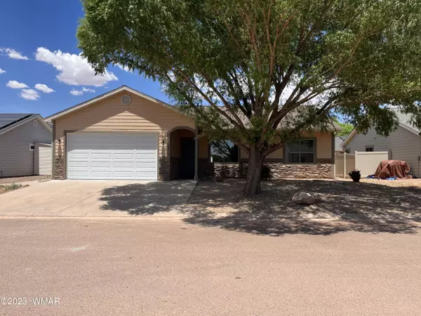 1034 E Adams Street, Snowflake, AZ 85937