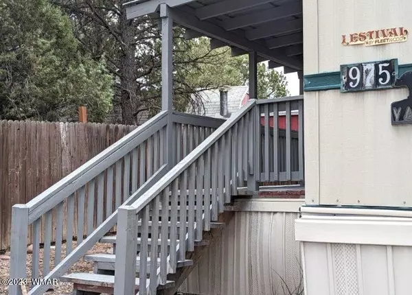 975 W Laxton, Show Low, AZ 85901