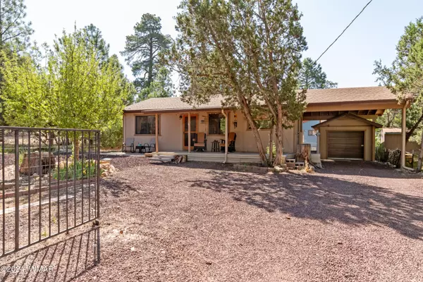 2059 Shot Gun Road, Overgaard, AZ 85933