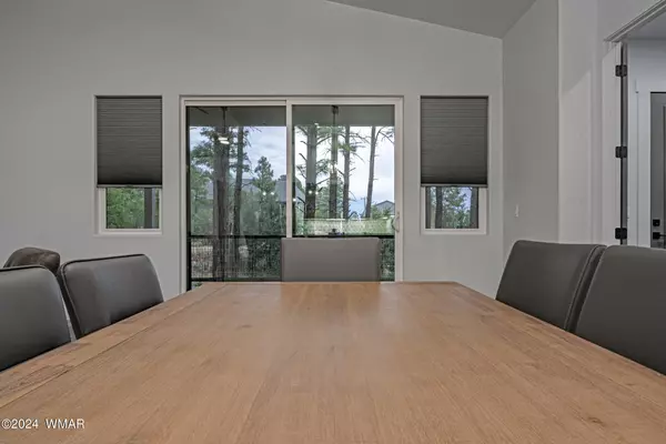 Show Low, AZ 85901,570 S Mountain Pines Avenue