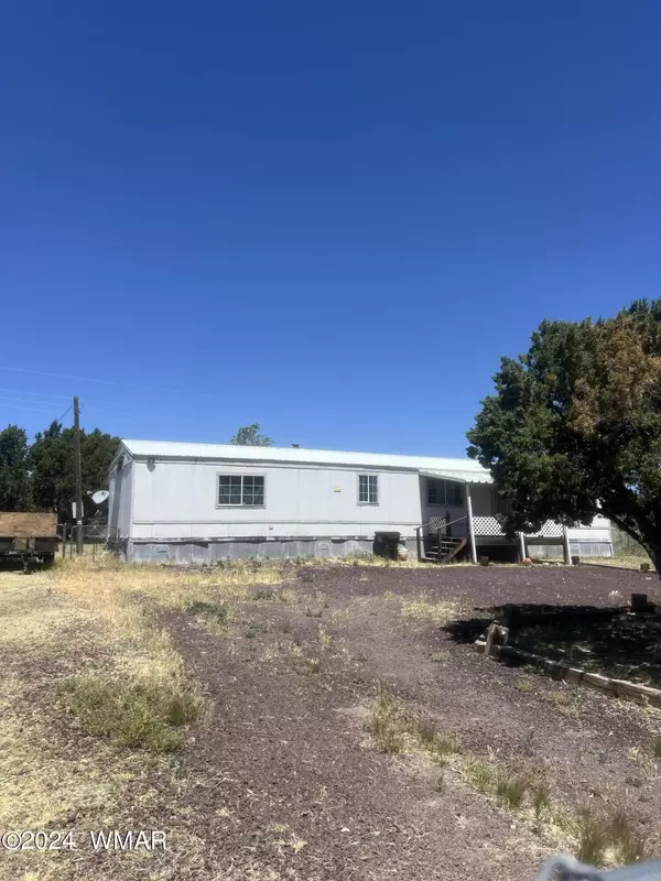 63 Evergreen Lane, Concho, AZ 85924