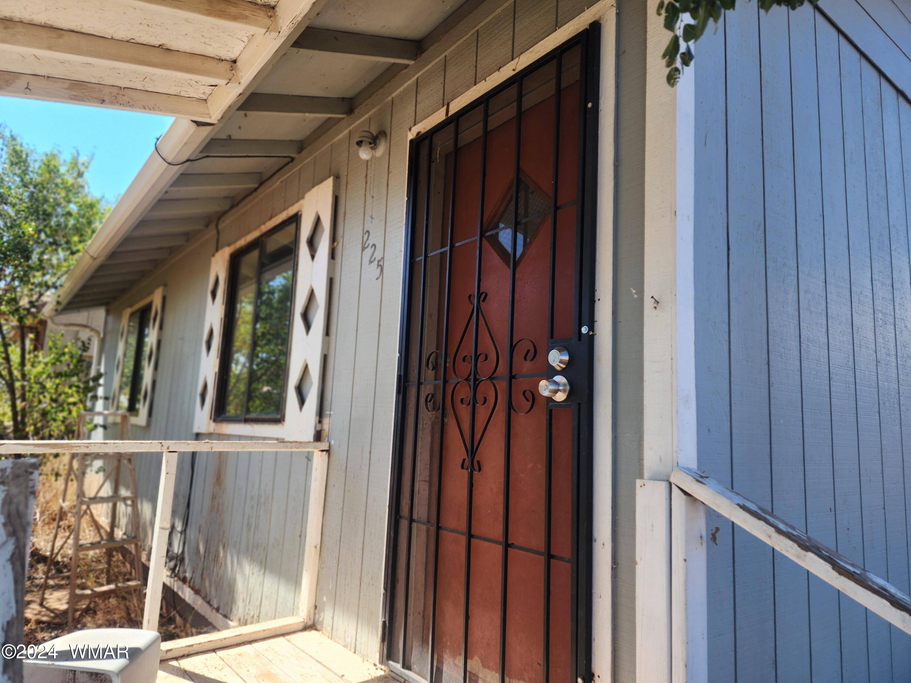 225 S Pima Street, Springerville, AZ 85938