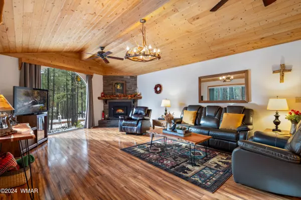 Pinetop, AZ 85935,715 E Alpine Lane